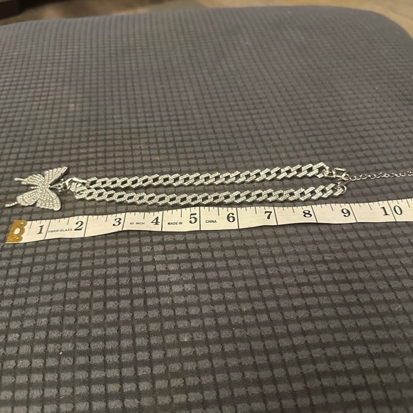 Silver Butterfly Necklace NEW - Picture 2 of 5